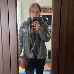 Meet your Posher, Aaron